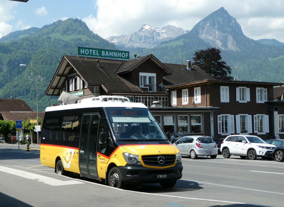 (250'845) - PostAuto Zentralschweiz - Nr. 202/OW 10'314/PID 10'400 - Mercedes (ex Nr. 8; ex Dillier, Sarnen Nr. 8) am 1. Juni 2023 beim Bahnhof Giswil