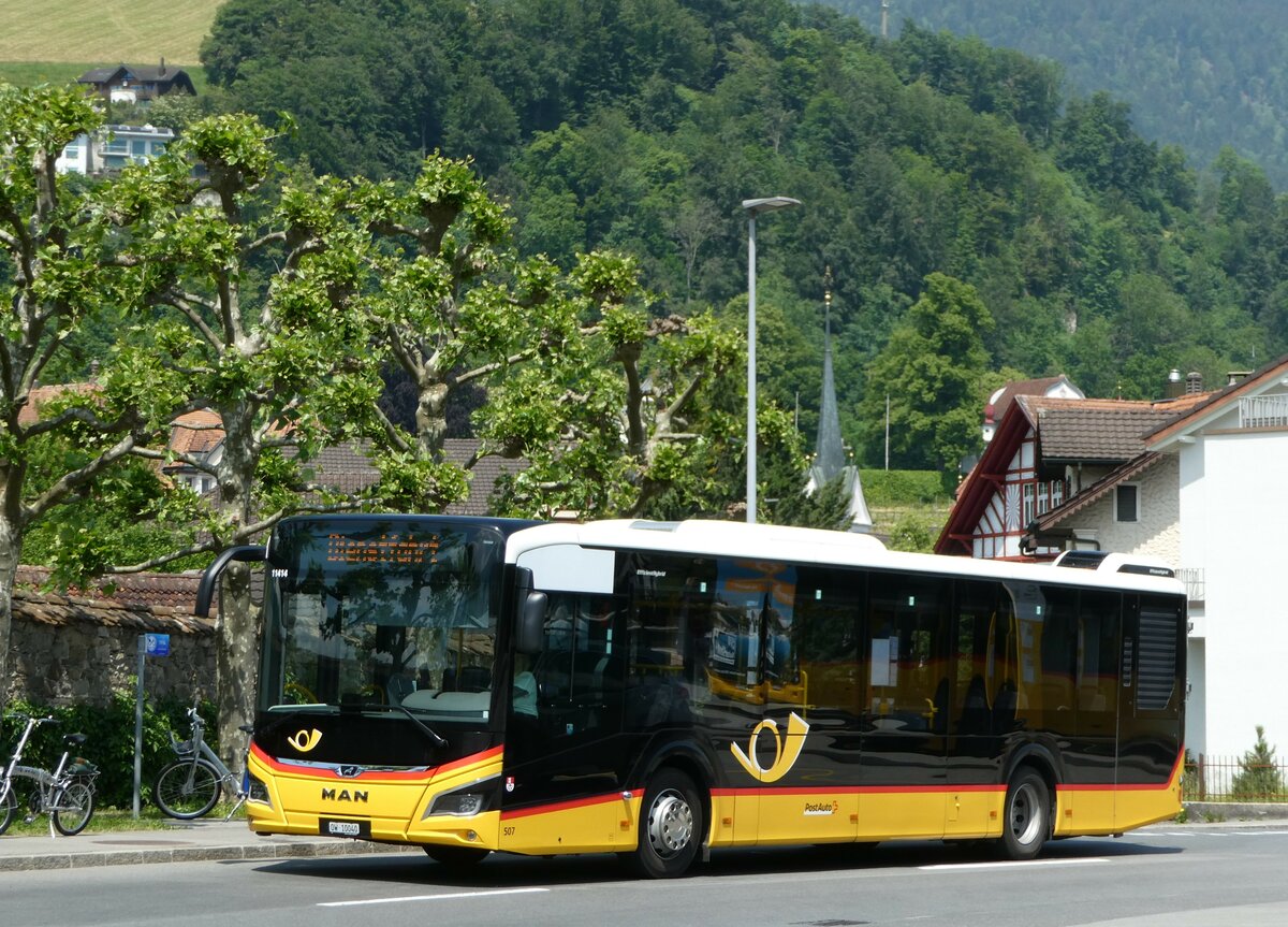 (250'859) - PostAuto Zentralschweiz - Nr. 507/OW 10'040/PID 11'414 - MAN (ex Nr. 7) am 1. Juni 2023 beim Bahnhof Sarnen