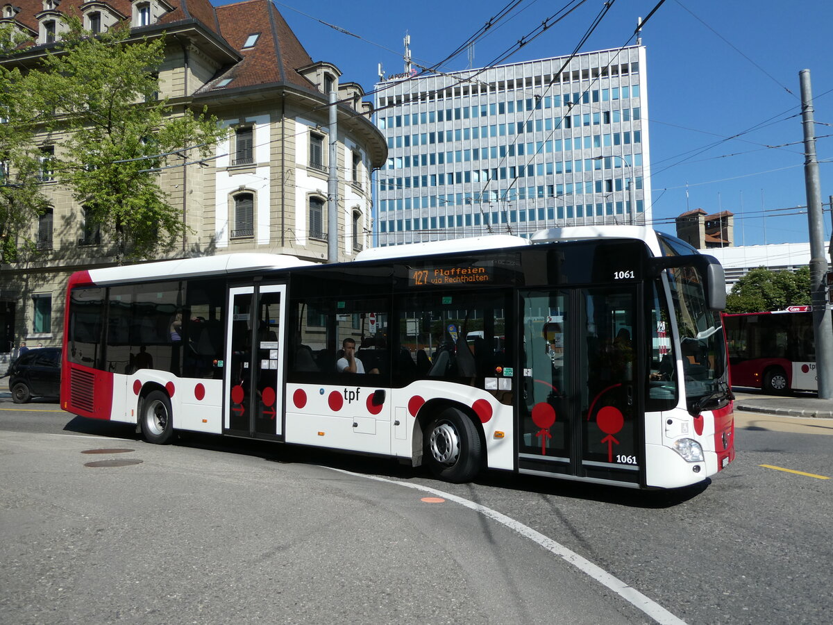 (251'504) - TPF Fribourg - Nr. 1061/FR 301'554 - Mercedes am 15. Juni 2023 in Fribourg, Rue Pierre-Kaelin