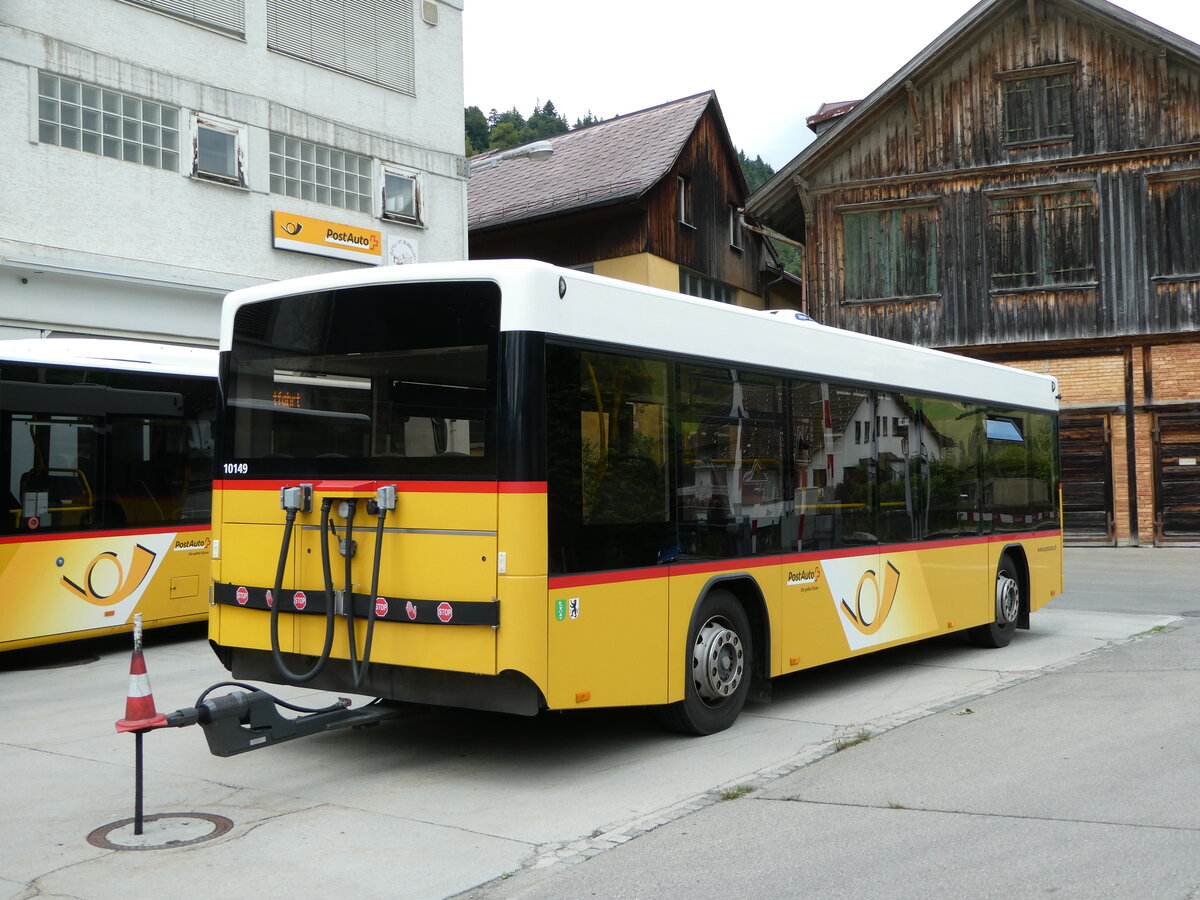 (252'364) - PostAuto Ostschweiz - SG 412'681/PID 10'149 - Hess Personenanhnger am 4. Juli 2023 in Urnsch, Garage