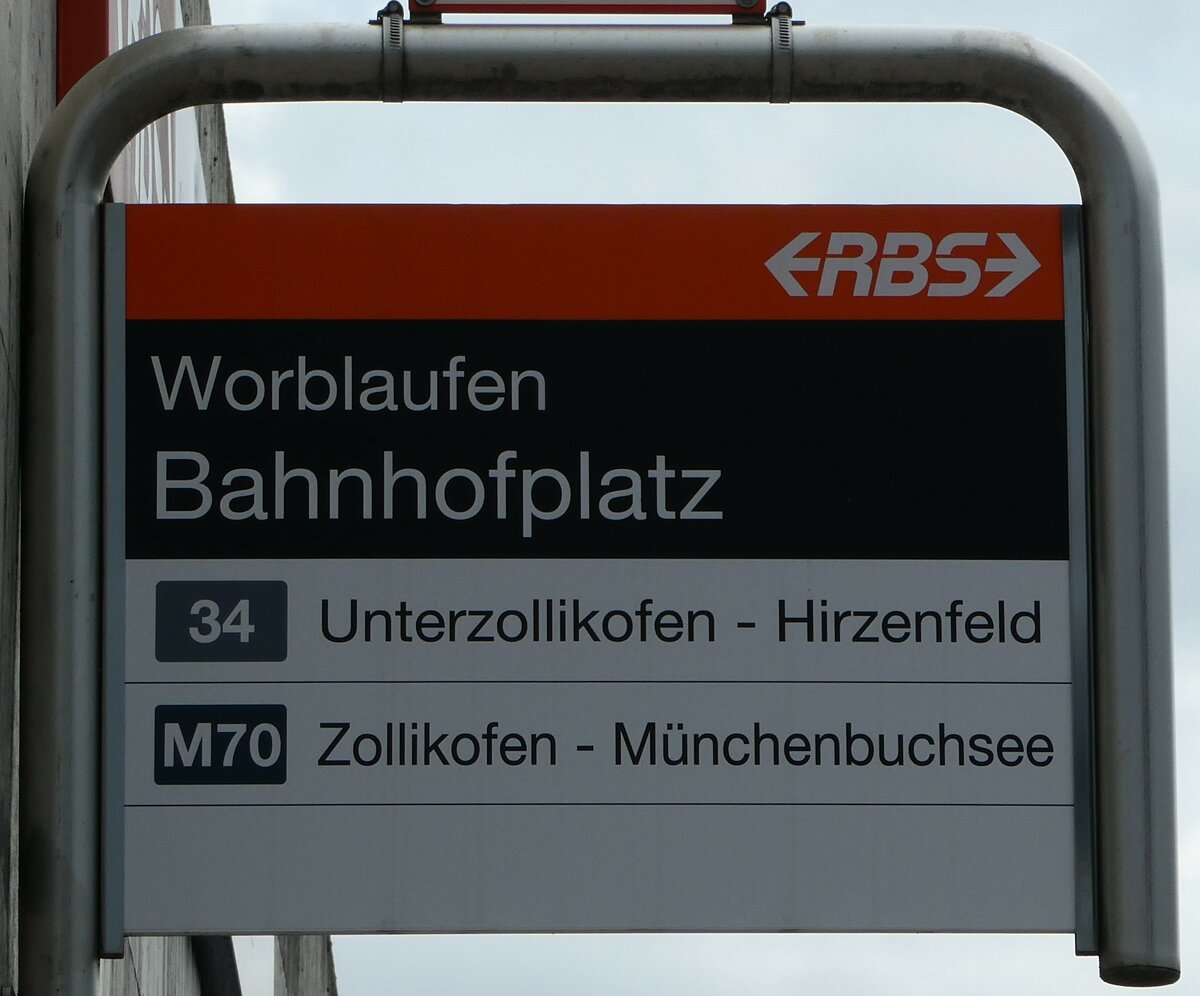 (252'761) - RBS-Haltestellenschild - Worblaufen, Bahnhofplatz - am 18. Juli 2023
