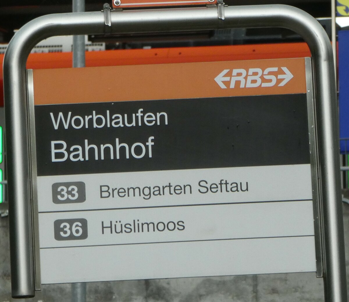 (252'771) - RBS-Haltestellenschild - Worblaufen, Bahnhof - am 18. Juli 2023