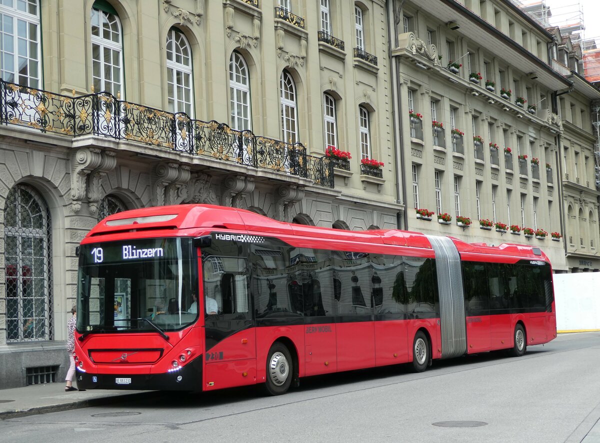 (252'946) - Bernmobil, Bern - Nr. 230/BE 883'230 - Volvo am 24. Juli 2023 in Bern, Bundesplatz