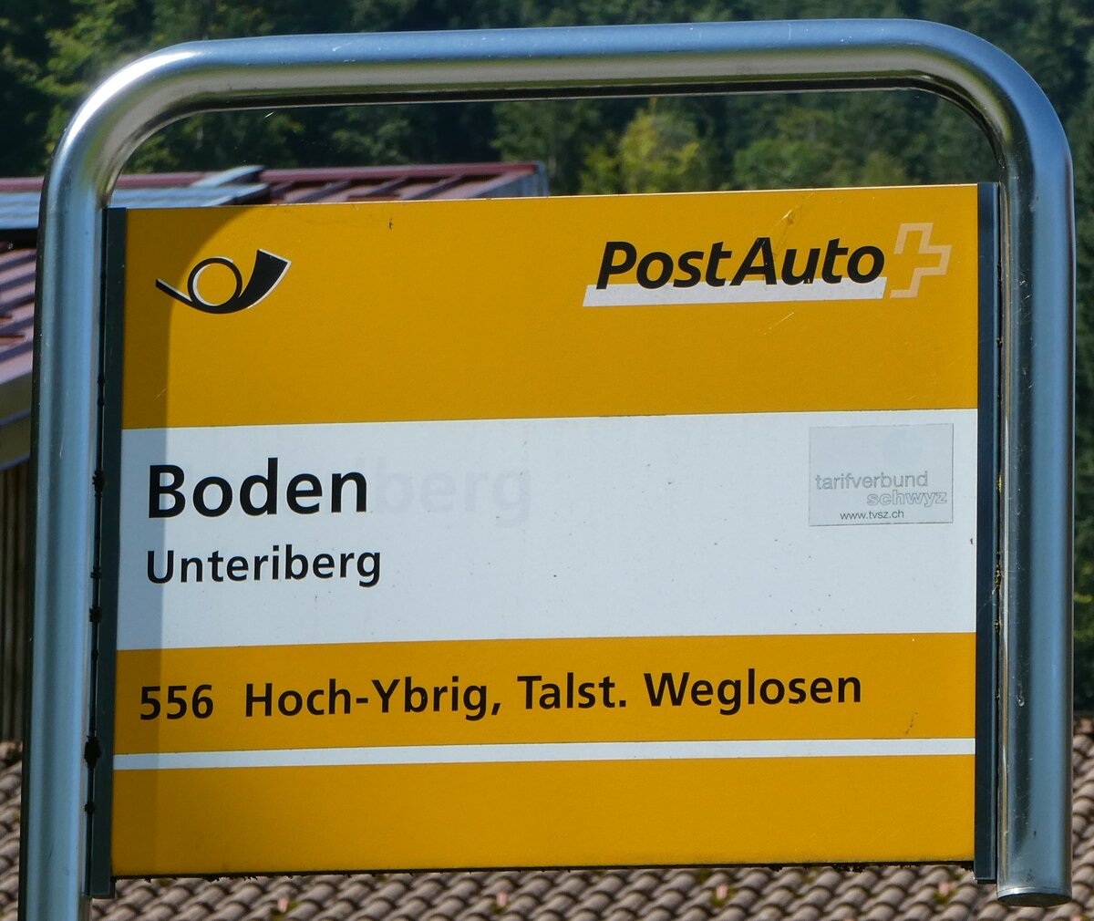 (253'922) - PostAuto-Haltestellenschild - Unteriberg, Boden - am 19. August 2023