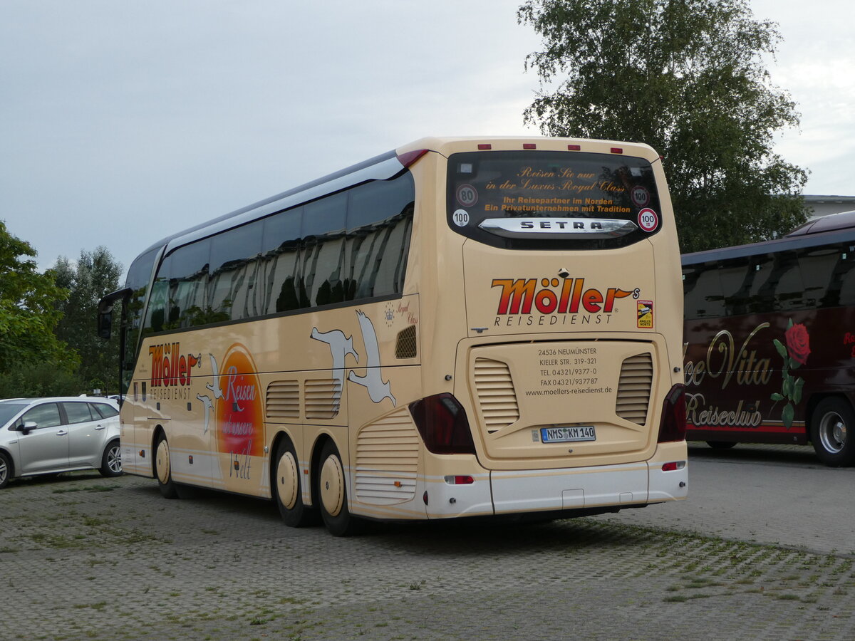 (254'409) - Mller, Neumnster - NMS-KM 140 - Setra am 30. August 2023 in Greifswald, Parkplatz