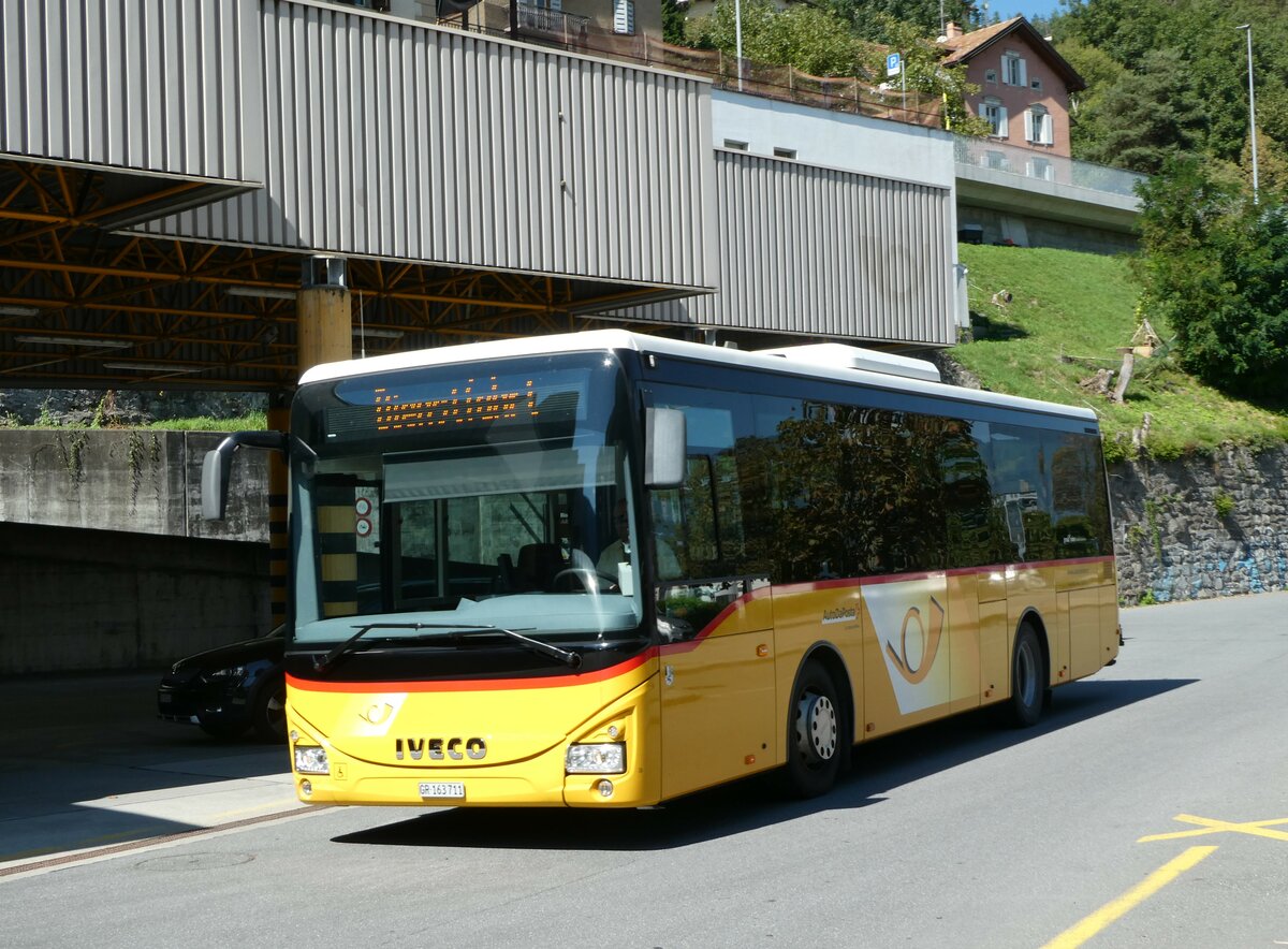 (254'915) - Gaudenz, Andeer - GR 163'711/PID 10'059 - Iveco (ex Mark, Andeer) am 8. September 2023 in Thusis, Postautostation