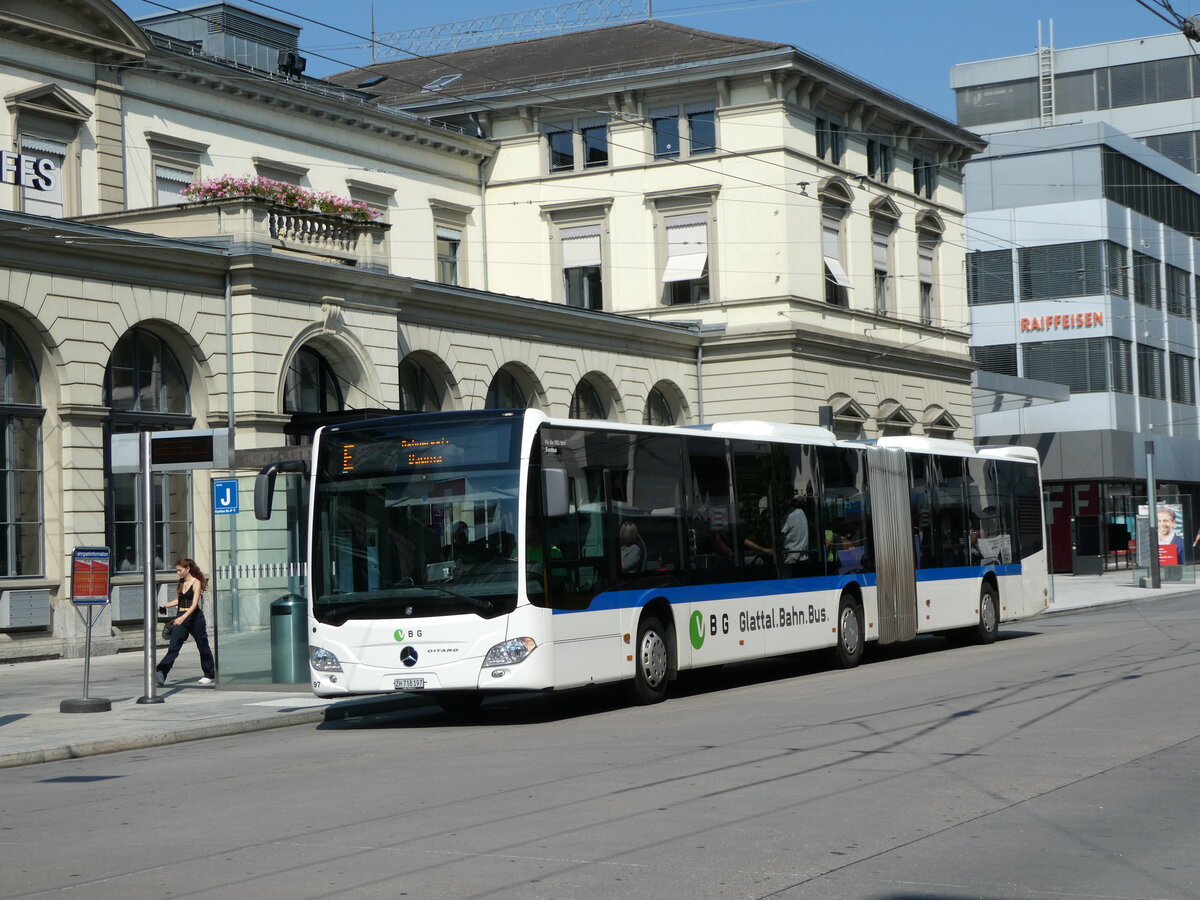 (255'010) - Welti-Furrer, Bassersdorf - Nr. 97/ZH 718'197 - Mercedes am 9. September 2023 beim Hauptbahnhof Winterthur