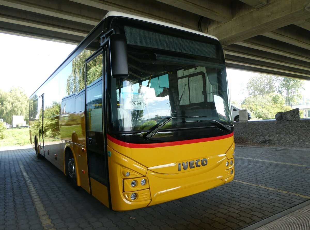 (255'201) - BUS-trans, Visp - PID 11'950 - Iveco am 16. September 2023 in Kerzers, Murtenstrasse