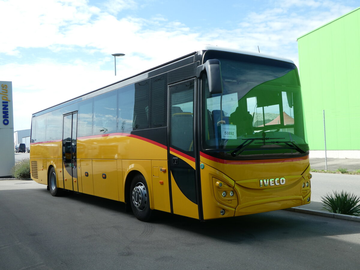 (255'206) - Mabillard, Lens - PID 12'002 - Iveco am 16. September 2023 in Kerzers, Interbus