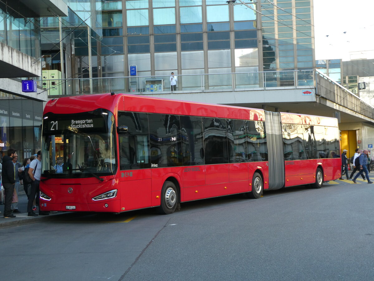 (255'553) - Bernmobil, Bern - Nr. 242/BE 881'242 - Irizar am 25. September 2023 beim Bahnhof Bern