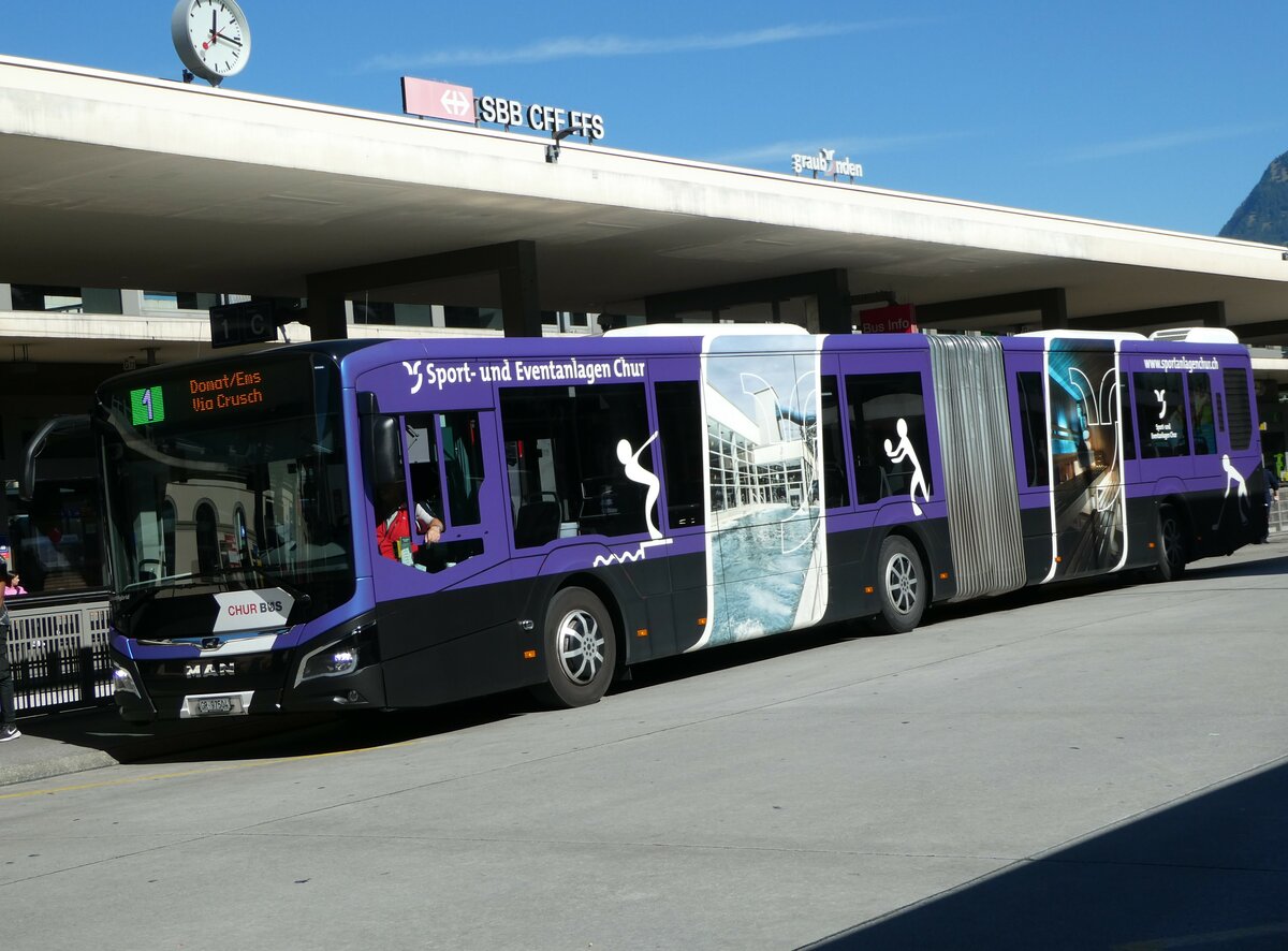 (255'585) - Chur Bus, Chur - Nr. 4/GR 97'504 - MAN am 26. September 2023 beim Bahnhof Chur