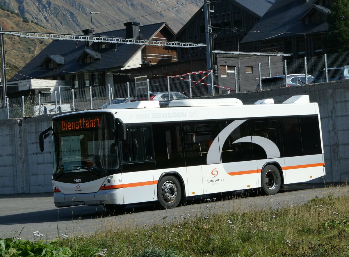 (255'877) - AAGU Altdorf - Nr. 8/UR 9058 - Scania/Hess am 5. Oktober 2023 in Andermatt, Bahnhofplatz