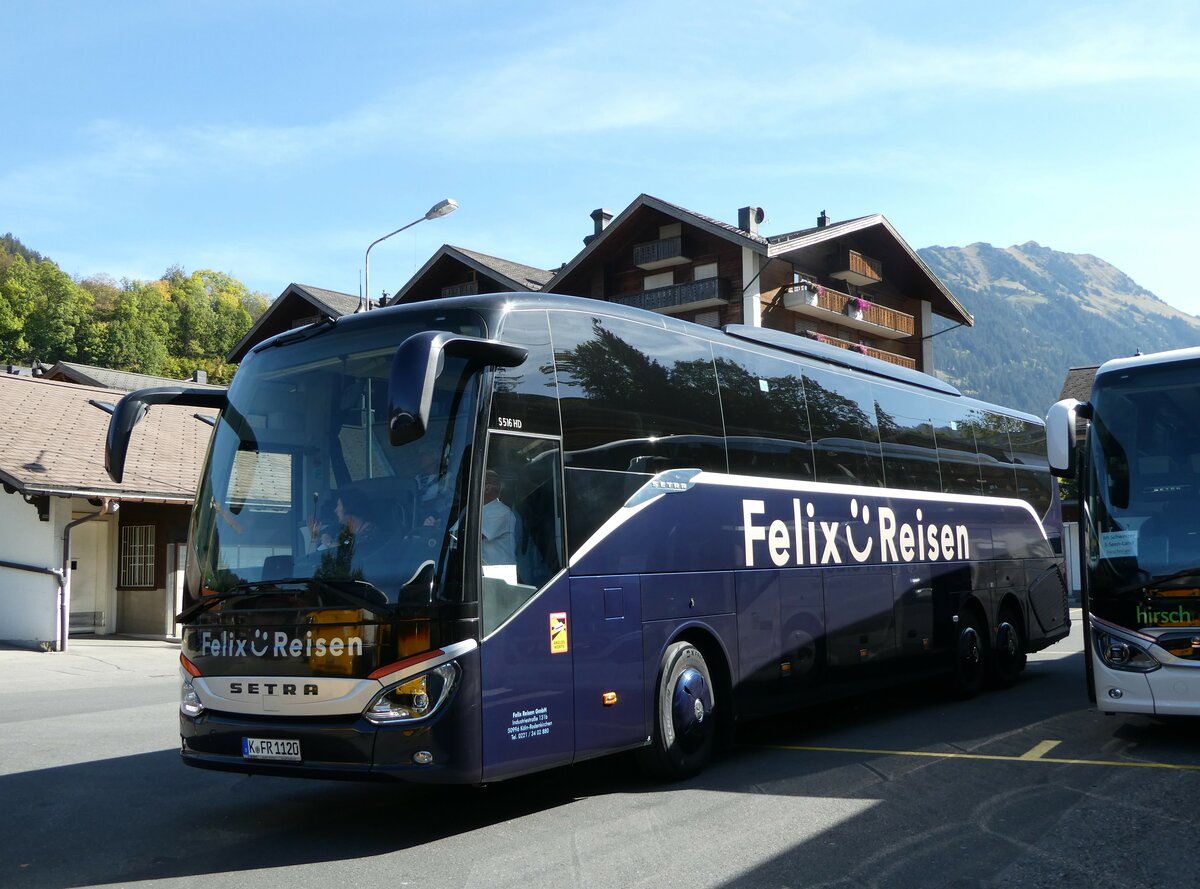 (256'092) - Aus Deutschland: Felix Reisen, Kln - Nr. 5/K-FR 1120 - Setra am 12. Oktober 2023 beim Bahnhof Gstaad