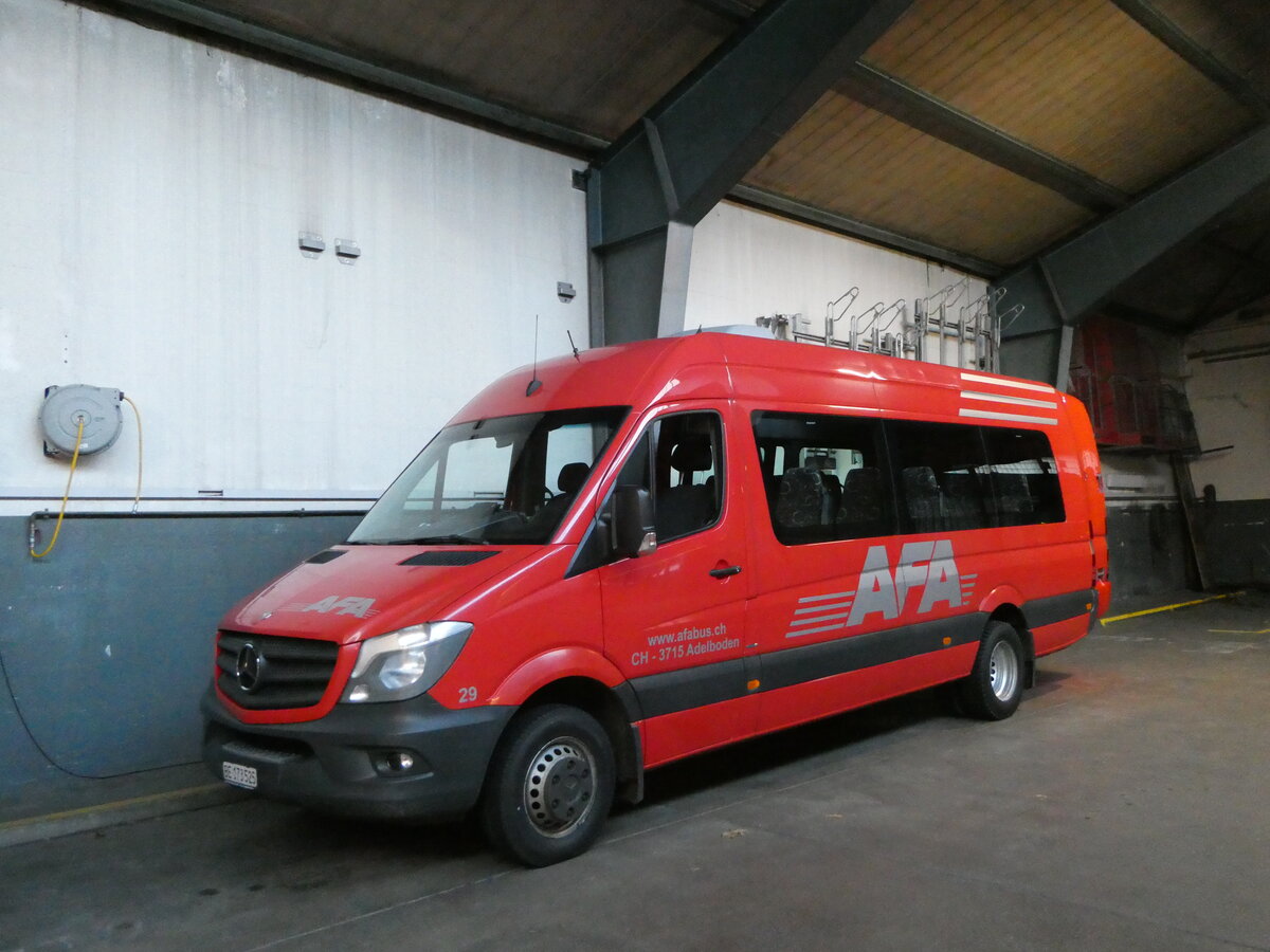 (256'816) - AFA Adelboden - Nr. 29/BE 173'525 - Mercedes am 7. November 2023 in Adelboden, Busstation