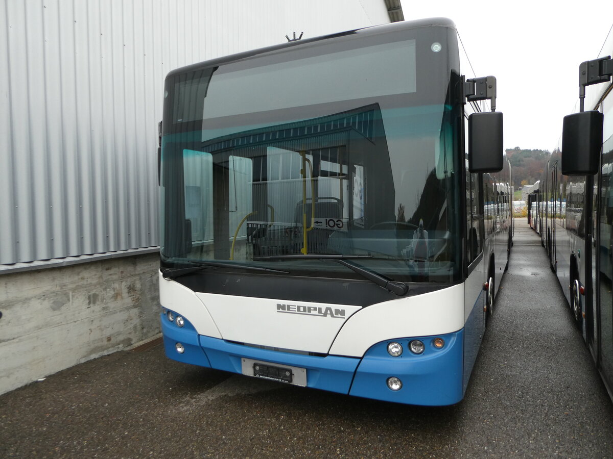 (257'145) - VBZ Zrich - Nr. 562 - Neoplan am 18. November 2023 in Winterthur, Daimler Buses