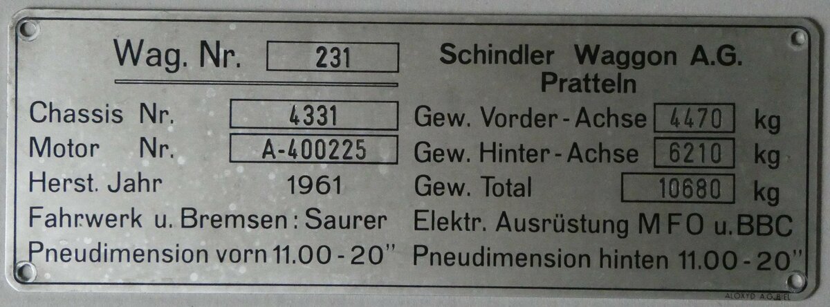 (257'190) - Typenschild - VBL Luzern Nr. 231 - am 19. November 2023 in Thun