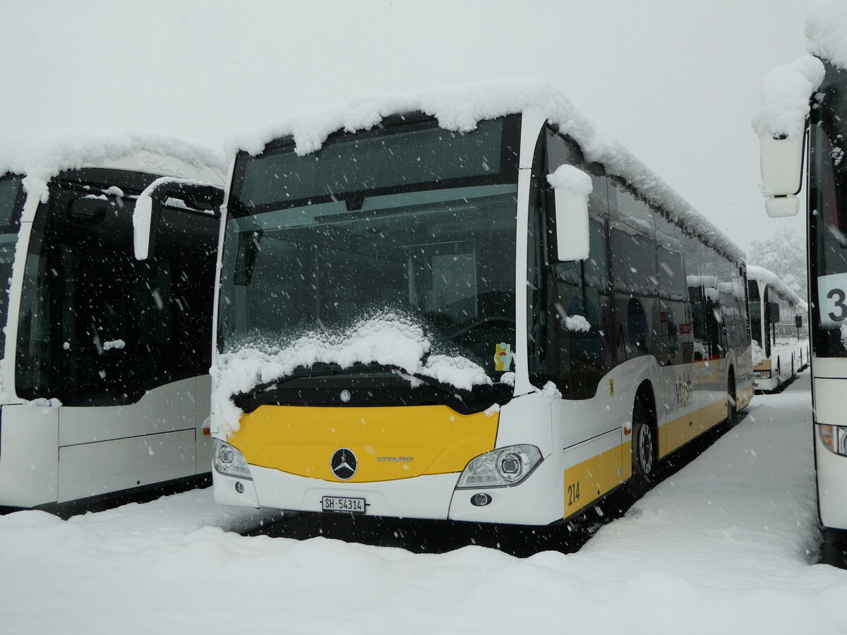 (257'353) - VBSH Schaffhausen - Nr. 214/SH 54'314 - Mercedes am 2. Dezember 2023 in Winterthur, Daimler Buses