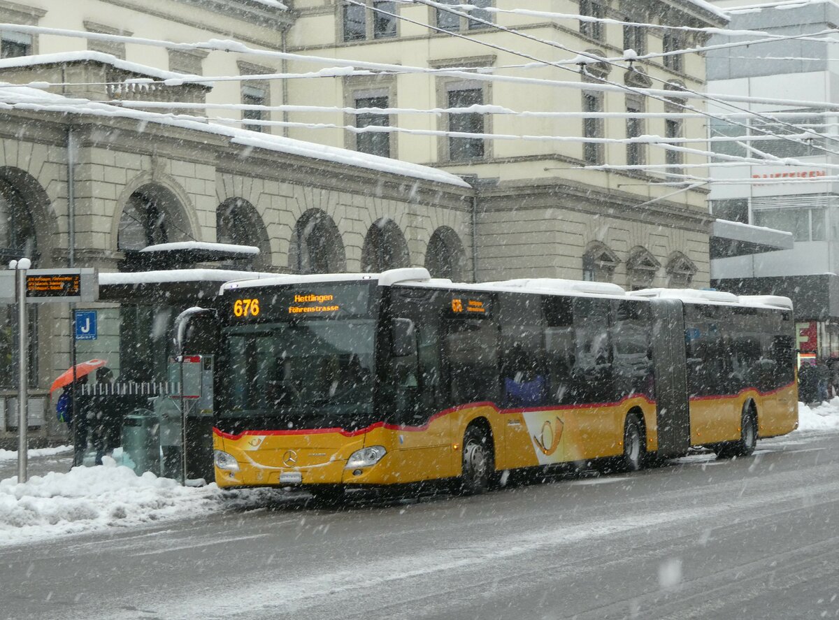 (257'379) - Moser, Flaach - Nr. 395/ZH 249'949/PID 11'397 - Mercedes am 2. Dezember 2023 beim Hauptbahnhof Winterthur