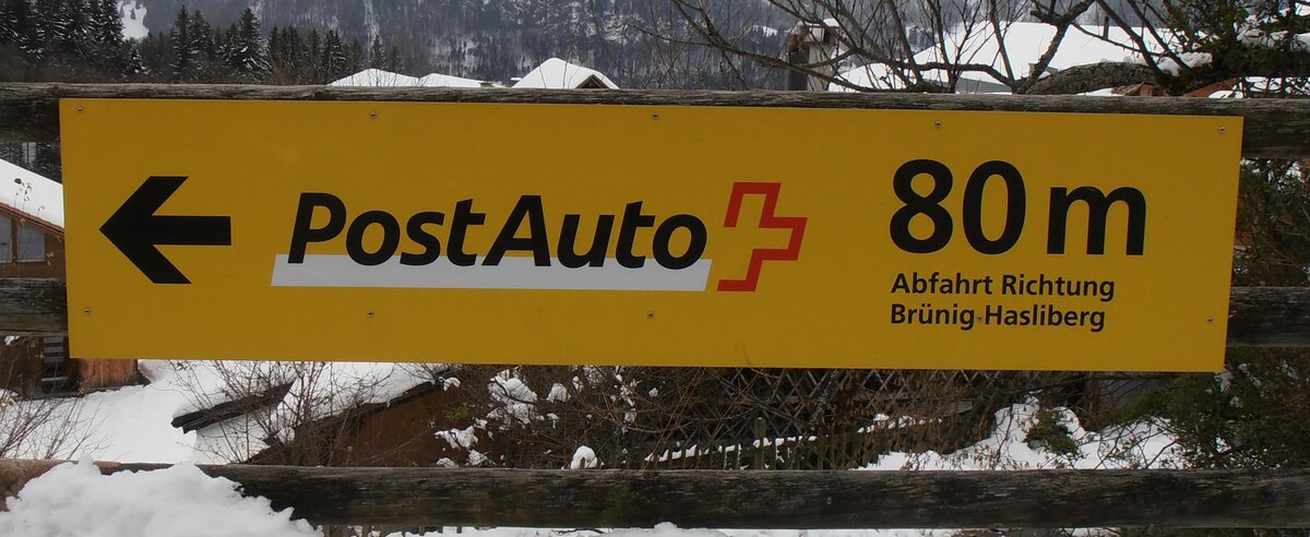 (257'461) - PostAuto 80 m am 5. Dezember 2023 in Reuti-Hasliberg, Dorf