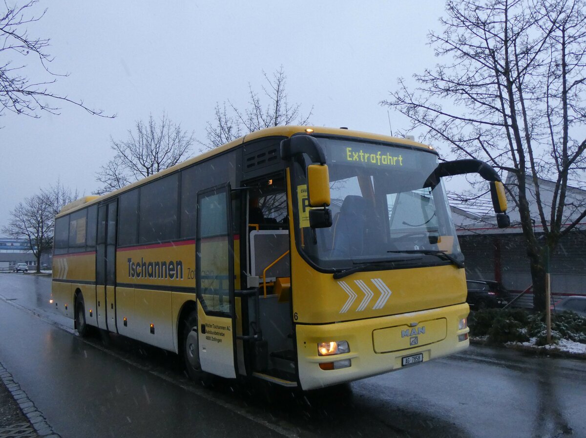(258'171) - Tschannen, Zofingen - Nr. 6/AG 7858 - MAN (ex STI Thun Nr. 39) am 6. Januar 2024 beim Bahnhof Frutigen