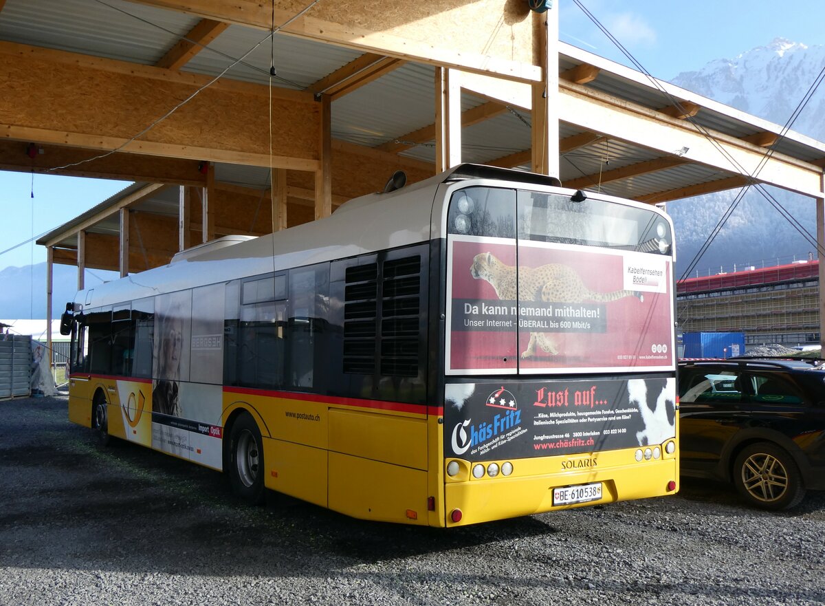 (258'663) - PostAuto Bern - BE 610'538/PID 5071 - Solaris am 12. Januar 2024 in Interlaken, Garage