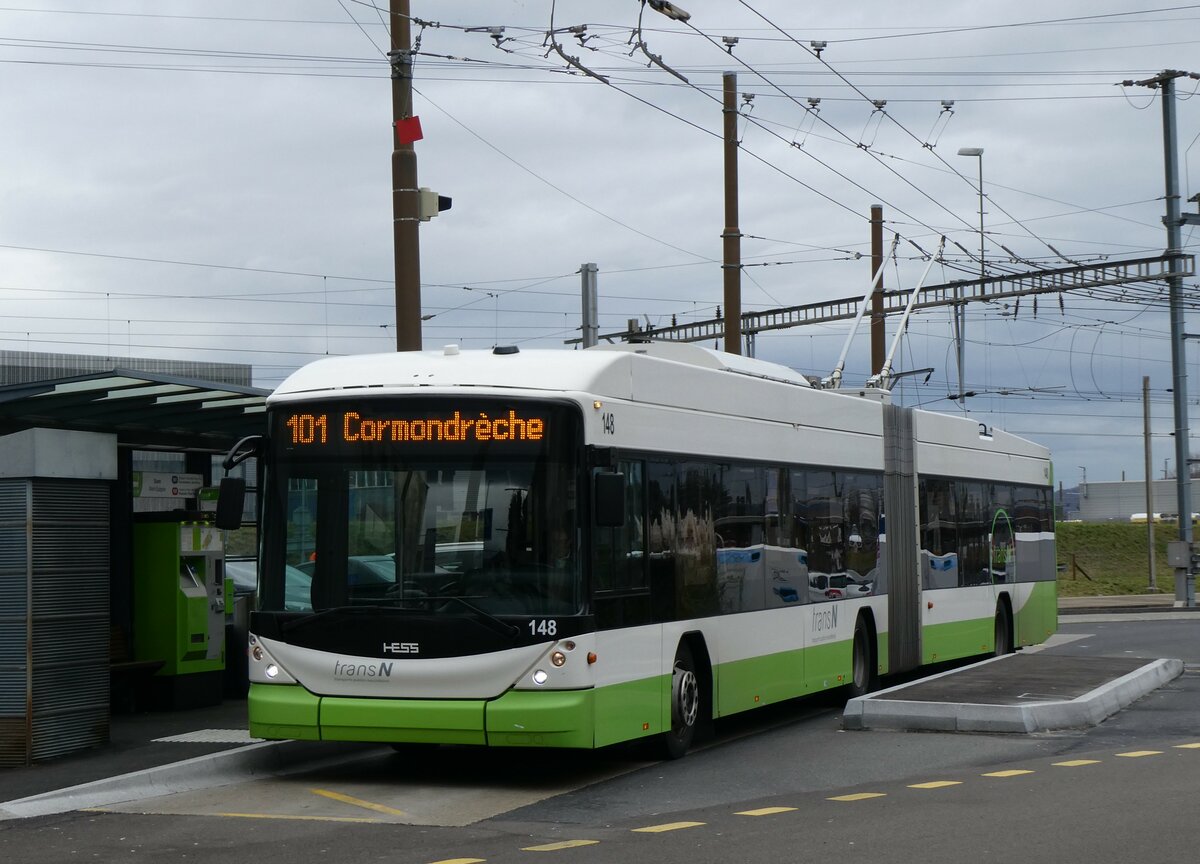 (258'964) - transN, La Chaux-de-Fonds - Nr. 148 - Hess/Hess Gelenktrolleybus (ex TN Neuchtel Nr. 148) am 26. Januar 2024 beim Bahnhof Marin-pagnier