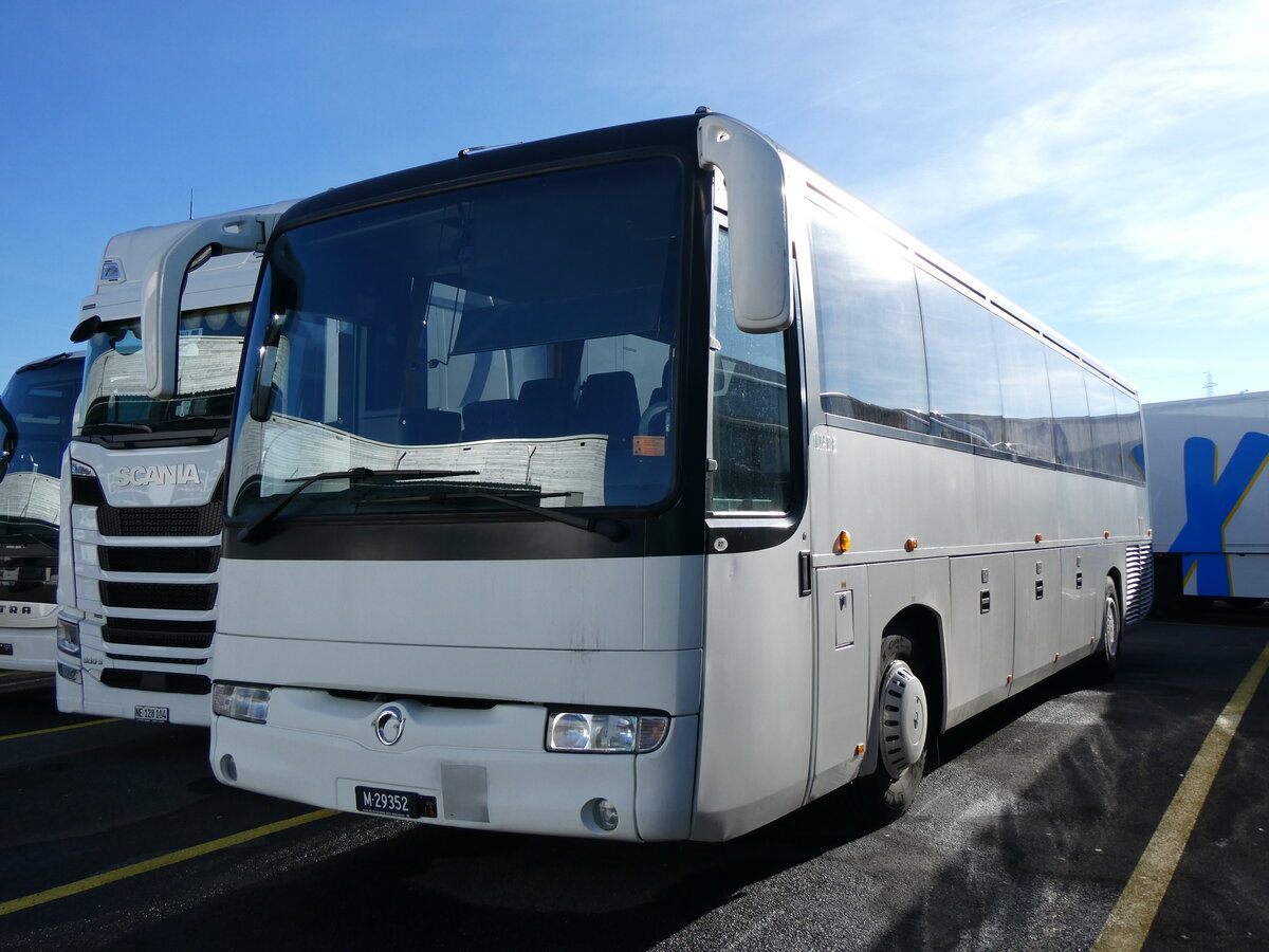 (259'113) - Schweizer Armee - M+29'352 - Irisbus am 3. Februar 2024 in Kerzers, Interbus