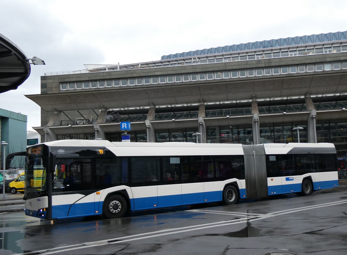 (260'274) - VBL Luzern - Nr. 101/LU 15'730 - Solaris am 12. Mrz 2024 beim Bahnhof Luzern