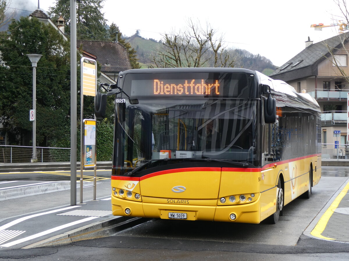 (260'304) - PostAuto Zentralschweiz - Nr. 504/NW 5019/PID 10'051 - Solaris (ex Nr. 54; ex Thepra, Stans Nr. 19) am 12. Mrz 2024 beim Bahnhof Stans