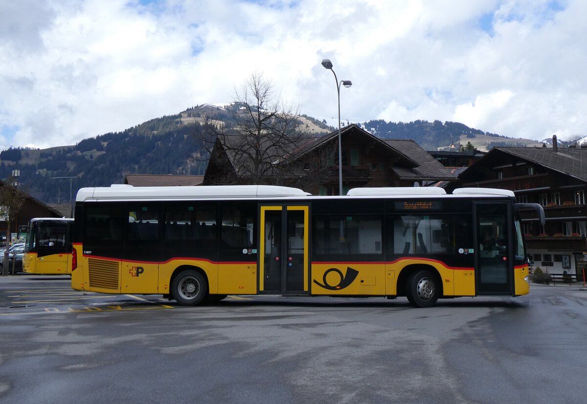 (260'608) - Kbli, Gstaad - BE 360'355/PID 11'857 - Mercedes (ex PostAuto Bern BE 538'988; ex PostAuto Bern BE 653'386) am 21. Mrz 2024 beim Bahnhof Gstaad