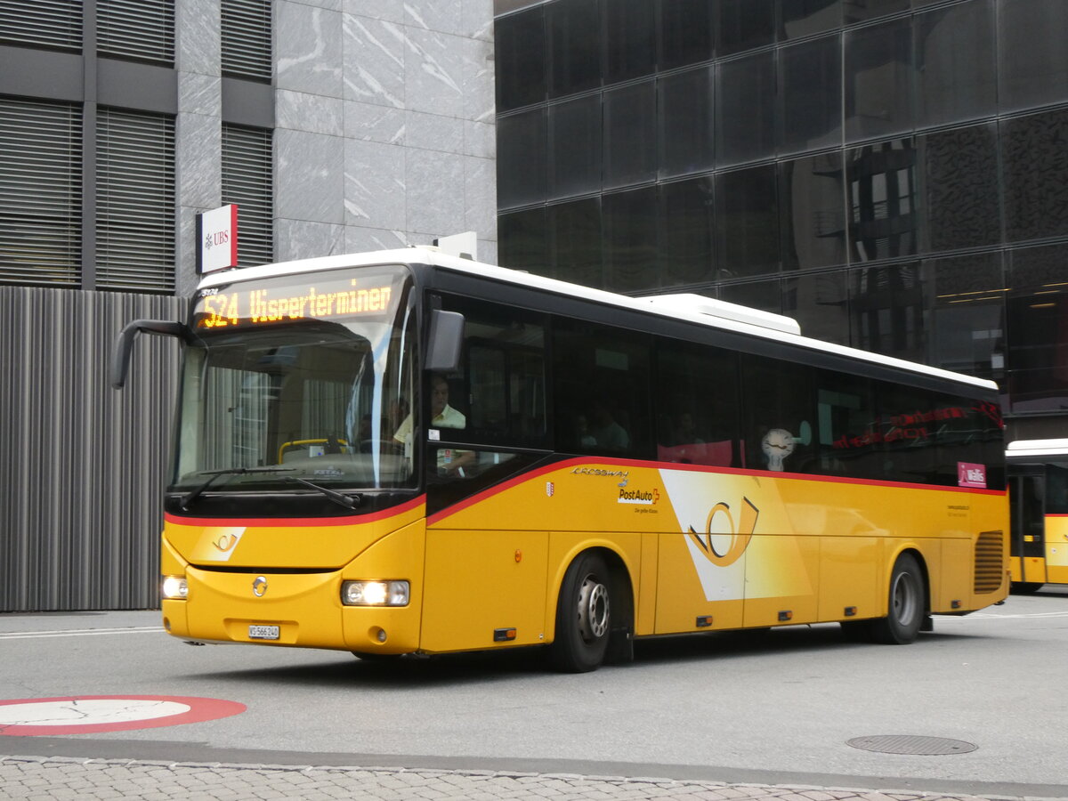 (265'342) - PostAuto Wallis - VS 566'240/PID 5174 - Irisbus (ex BUS-trans, Visp) am 3. August 2024 beim Bahnhof Visp