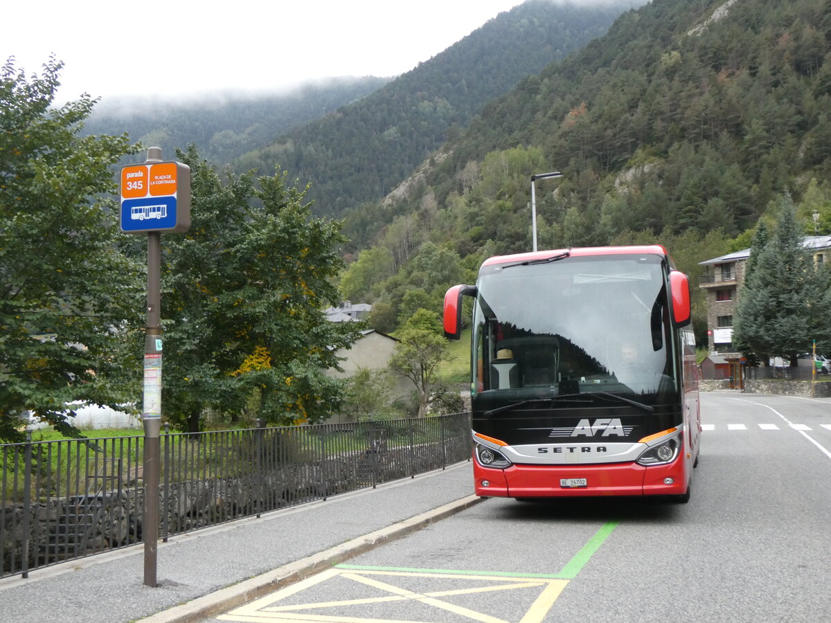 (267'157) - Aus der Schweiz: AFA Adelboden - Nr. 15/BE 26'702 - Setra am 18. September 2024 in La Cortinada, Plaa de La Cortinada