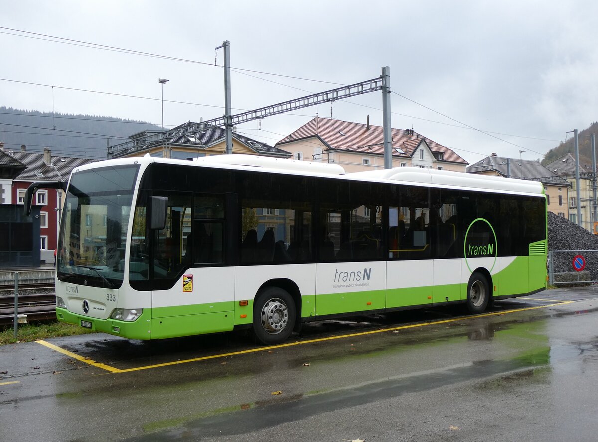 (268'413) - transN, La Chaux-de-Fonds - Nr. 333/NE 102'733 - Mercedes (ex TRN La Chaux-de-Fonds Nr. 333) am 24. Oktober 2024 beim Bahnhof Fleurier