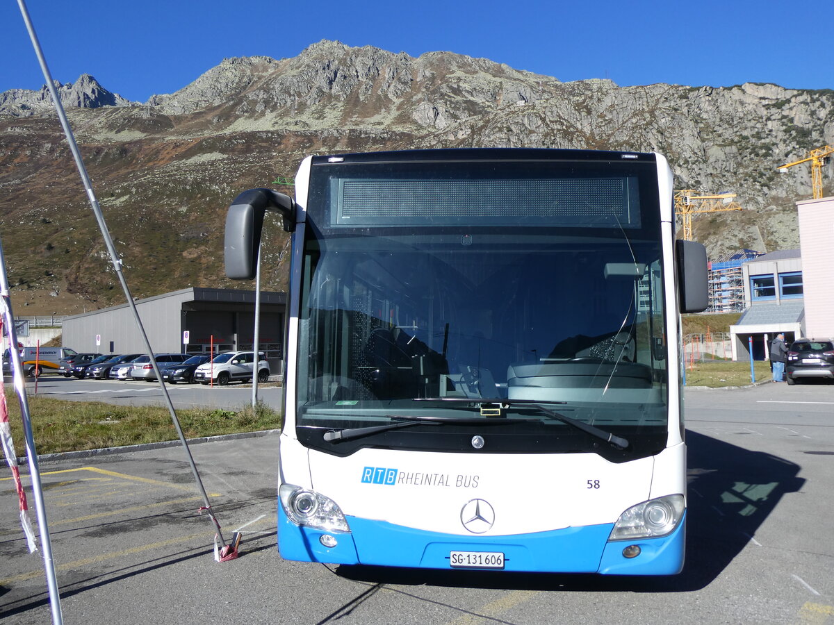 (268'814) - RTB Altsttten - Nr. 58/SG 131'606 - Mercedes am 29. Oktober 2024 beim Bahnhof Andermatt