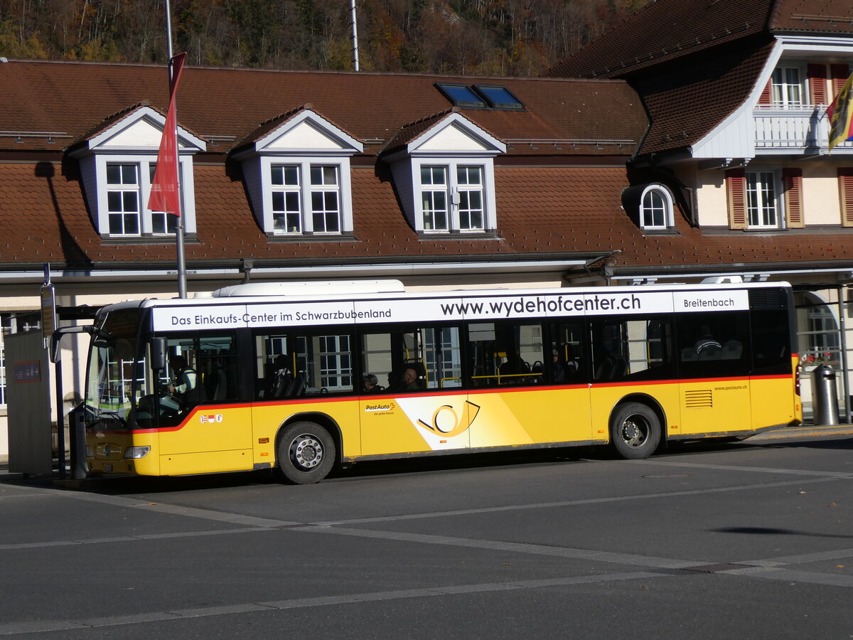 (269'163) - PostAuto Graubnden - GR 106'553/PID 4629 - Mercedes (ex PostAuto Nordschweiz) am 14. November 2024 beim Bahnhof Interlaken Ost