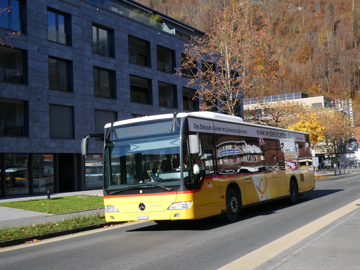 (269'167) - PostAuto Graubnden - GR 106'553/PID 4629 - Mercedes (ex PostAuto Nordschweiz) am 14. November 2024 beim Bahnhof Interlaken Ost