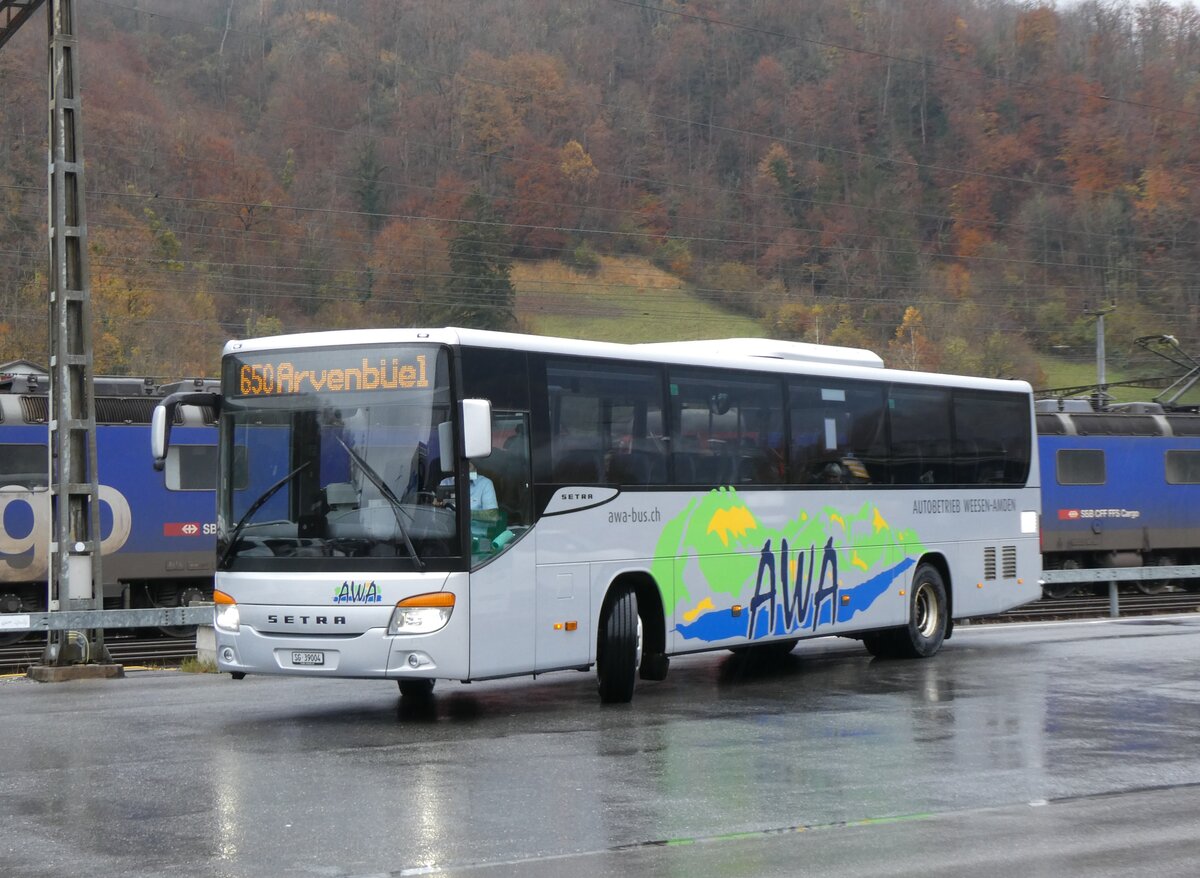 (269'248) - AWA Amden - Nr. 4/SG 39'004 - Setra am 19. November 2024 beim Bahnhof Ziegelbrcke