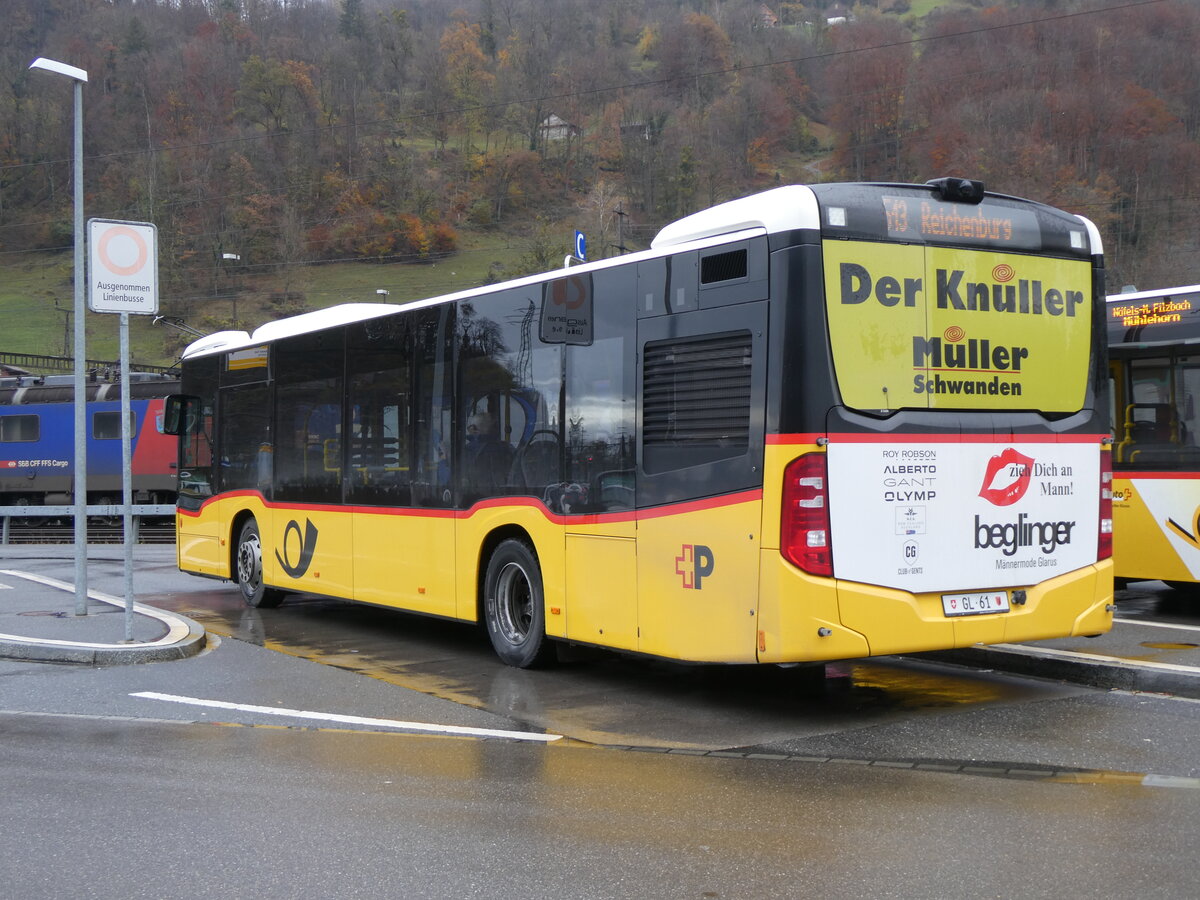 (269'255) - Niederer, Filzbach - Nr. 3/GL 61/PID 11'359 - Mercedes am 19. November 2024 beim Bahnhof Ziegelbrcke