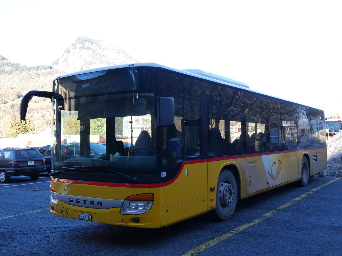 (269'470) - PostAuto Wallis - VS 25'030/PID 5156 - Setra (ex Anthamatten, Saas-Almagell) am 29. November 2024 in Brig, Garage