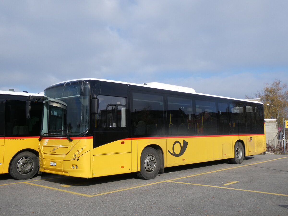 (269'512) - CarPostal Ouest - VD 577'171/PID 10'468 - Volvo (ex Favre, Avenches) am 30. November 2024 in Yverdon, Garage