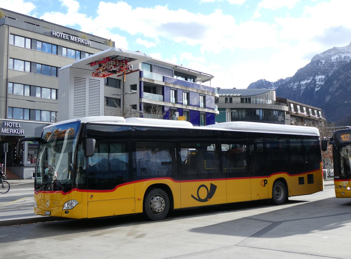 (269'630) - PostAuto Bern - BE 610'533/PID 11'684 - Mercedes am 6. Dezember 2024 beim Bahnhof Interlaken West