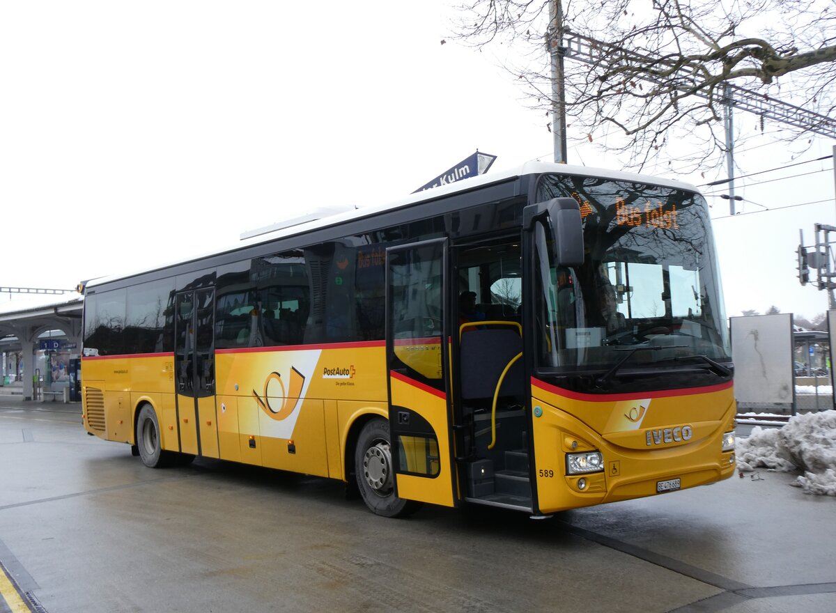 (270'426) - PostAuto Bern - Nr. 589/BE 476'689/PID 10'227 - Iveco am 30. Dezember 2024 beim Bahnhof Interlaken West