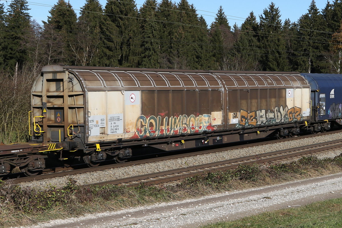 2742 066 (Habbiins) am 18. November 2020 bei Grabenst�tt.