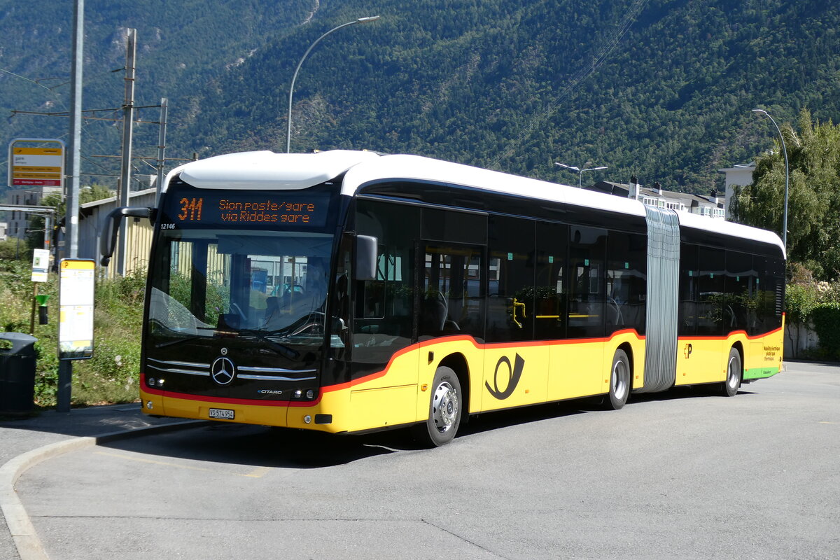 (279'995) - PostAuto Wallis - Nr. 146/VS 574'954/PID 12'146 - eMercedes am 6. September 2025 beim Bahnhof Martigny