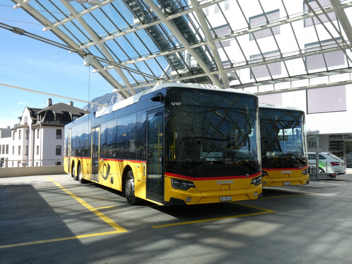(281'278) - PostAuto Graub�nden - GR 85'630/PID 12'107 - Scania am 29. September 2026 in Chur, Postautostation