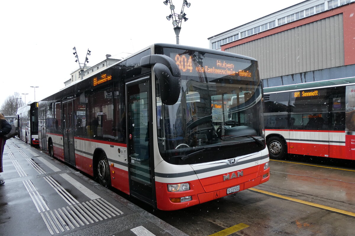 (283'742) - StadtBUS, Frauenfeld - Nr. 712/TG 237'012 - MAN (ex PostAuto Ostschweiz PID 10'104) am 8. Januar 2026 beim Bahnhof Frauenfeld