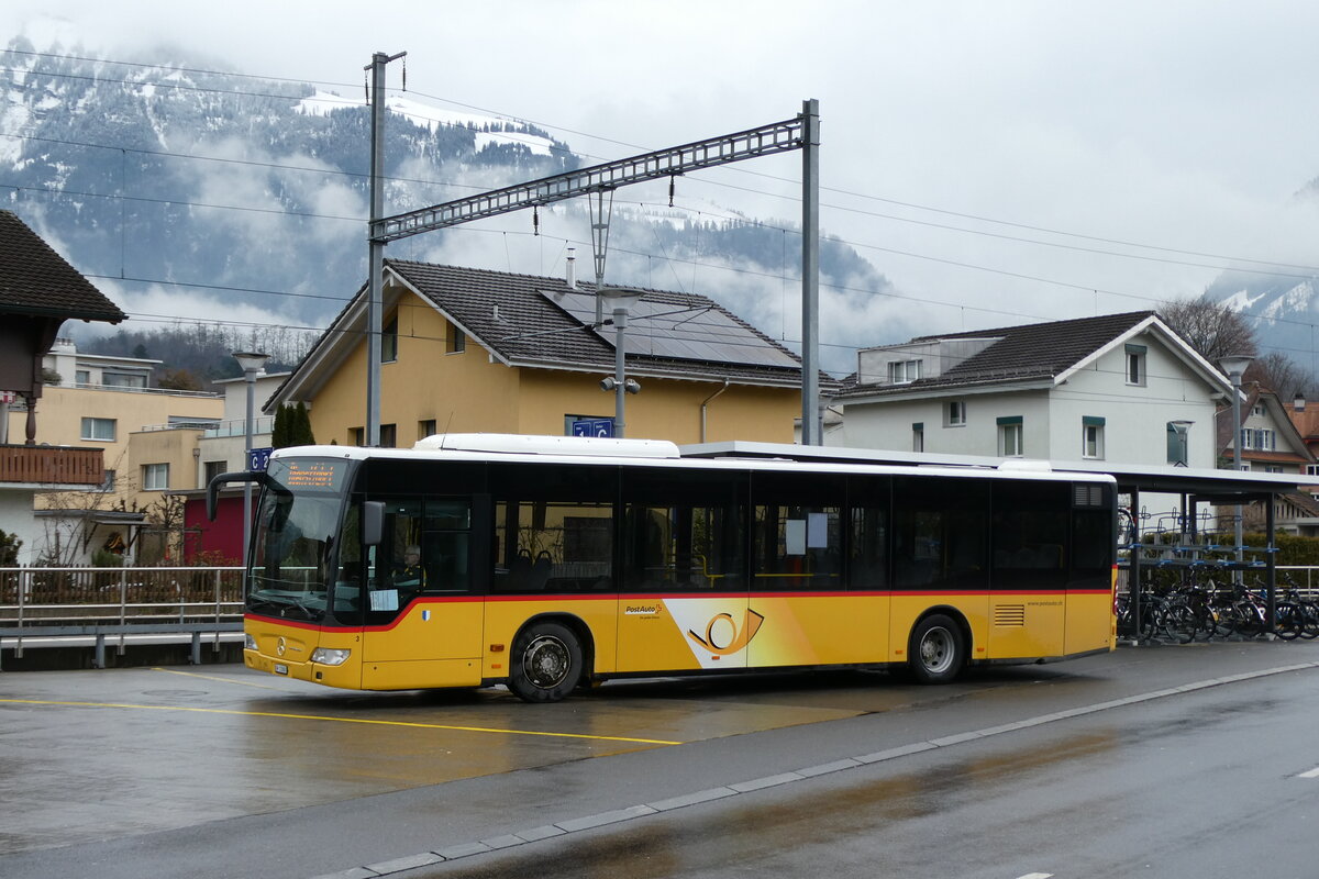 (284'951) - PostAuto Zentralschweiz - Nr. 3/OW 11'868/PID 5557 - Mercedes (ex H�fliger, Sursee Nr. 3) am 20. Februar 2026 beim Bahnhof Sarnen