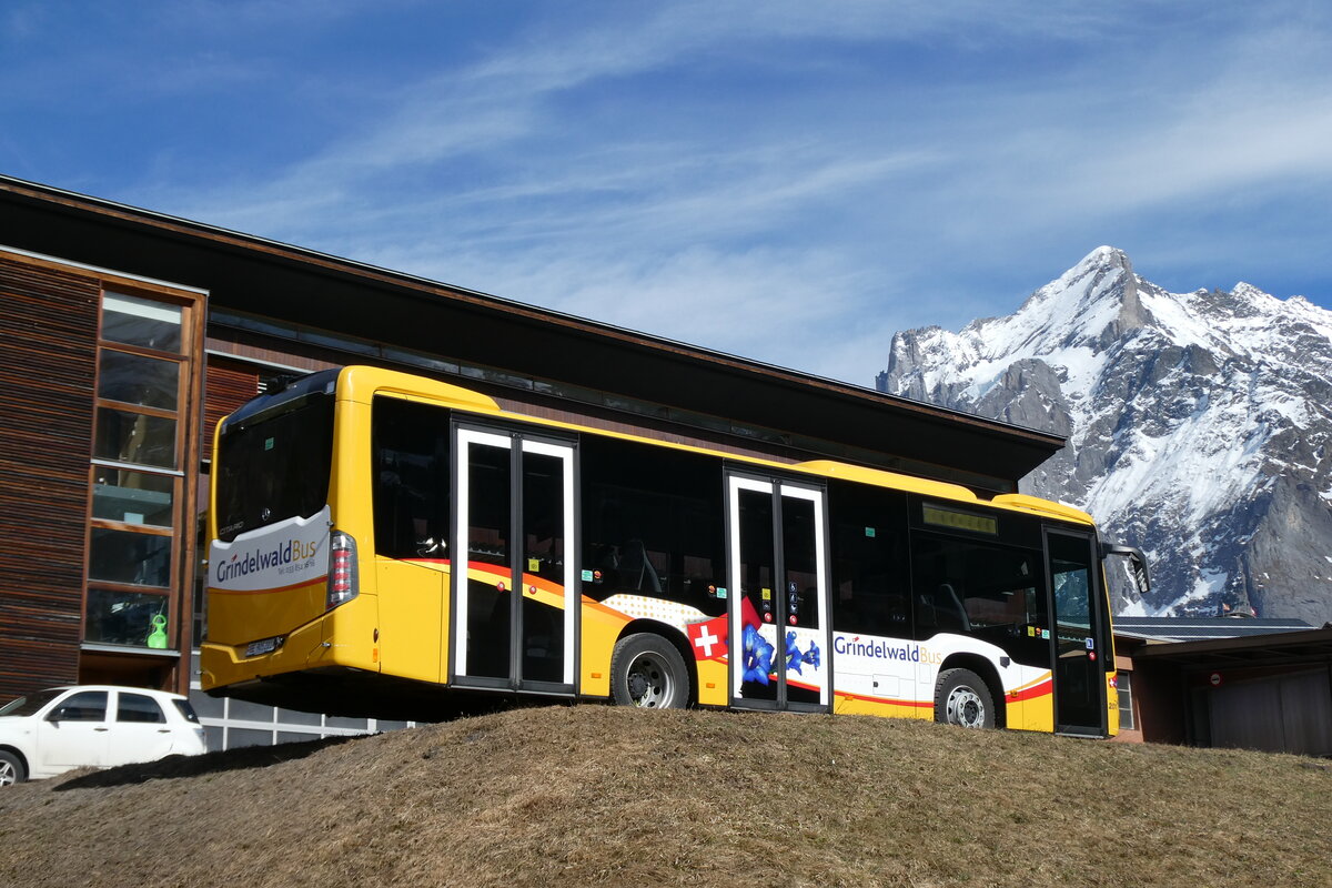 (285'380) - GrindelwaldBus, Grindelwald - Nr. 201/BE 905'201 - Mercedes am 13. M�rz 2026 in Grindelwald, Garage