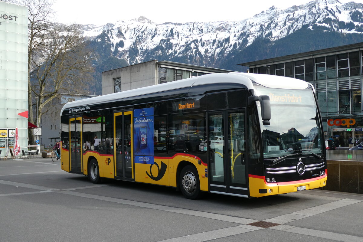 (285'390) - PostAuto Bern - BE 610'535/PID 12'124 - eMercedes am 13. M�rz 2026 beim Bahnhof Interlaken Ost