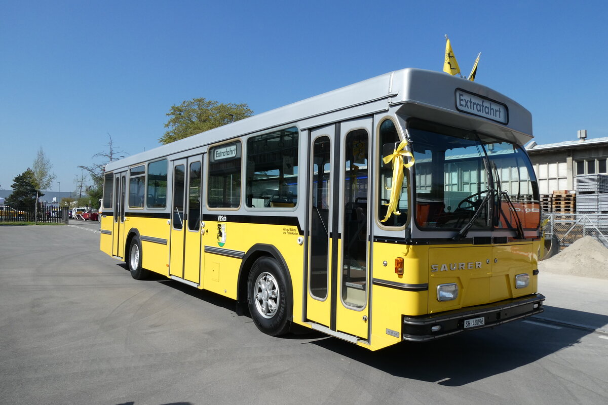 (286'086) - K�ng, Schaffhausen - SH 48'096 - Saurer/Hess (ex Wanner, Schleitheim; ex Ruklic, Schaffhausen; ex VBSH Schaffhausen Nr. 40; ex VBSH Schaffhausen Nr. 19; ex Rattin, Schaffhausen Nr. 19)) am 11. April 2026 in Schaffhausen, Regionalbusgarage VBSH